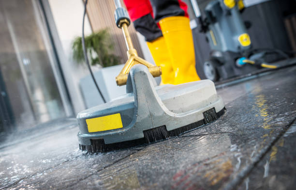 Best Deck Pressure Washing  in Artesia, CA